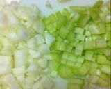 セロリと玉ねぎのゴロ2トマトソース☆作り方1写真