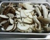 きのこのオイスターソース炒め作り方1写真
