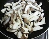 きのこのオイスターソース炒め作り方2写真