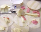 餃子の皮とチーズの簡単スナック作り方1写真