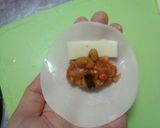 材料４つ★納豆キムチの餃子包み焼き作り方4写真