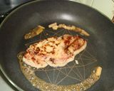 お葱たっぷり♪塩麹豚の酒蒸し焼き作り方2写真