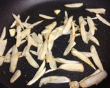 繊維たっぷり☆鶏とごぼうのそぼろ丼作り方2写真