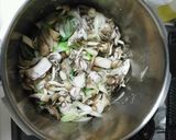圧力鍋で☆キノコと鶏肉のクリーム煮作り方2写真