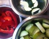 グリル野菜とチキンの温サラダ作り方1写真