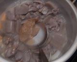 ことこと煮る砂肝とこんにゃくの味噌煮込み作り方4写真