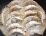 パリッと羽根つき！焼きギョウザ作り方4写真