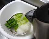 【蒟蒻麺】しゃぶしゃぶレタスのシジミ汁麺作り方2写真