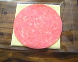 ハム　チーズのハート風　キャラ弁おかず作り方1写真