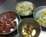 長芋と鶏肉の炒め煮作り方1写真