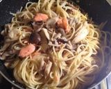 簡単豪華！鮭ときのこといくらの和風パスタ作り方6写真