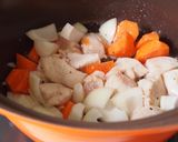 お野菜たっぷり！味噌風味な豆乳シチュー作り方3写真