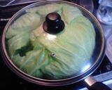 フライパンで簡単　鶏とご飯ロールキャベツ作り方2写真