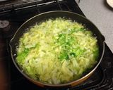 香ばしい♪炒めしらすと春キャベツ和え作り方1写真