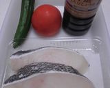 銀むつ（メロ）の煮つけ・トマト添え作り方1写真
