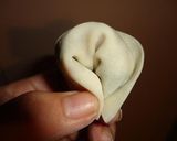餃子の包み方（水餃子、ペリメニ向き）作り方3写真