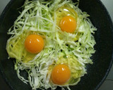 わが家の休日の朝♪キャベツ☆目玉焼き☆作り方2写真