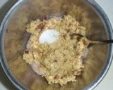 さつまいもと鶏ひき肉の落とし蒸し焼き作り方2写真