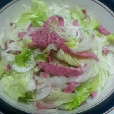 サラミサラダ様 簡単！ソフトサラミとタマネギのサラダ by おみつさん2
