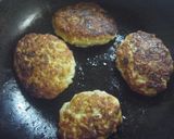 絶品ソースのふんわり☆豆腐ハンバーグ作り方5写真