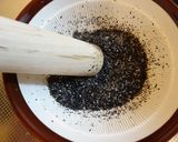 チンゲン菜と豚の黒ゴマガーリック炒め作り方3写真