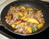 さつまいもと豚肉の炒め煮作り方13写真