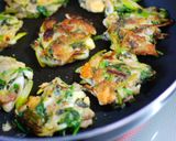 チーズ白葱入＊豚肉と法蓮草のおつまみ焼き作り方9写真