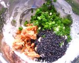 鮭フレ・葱・胡麻の　あんかけいなり餅　作り方5写真