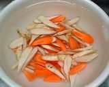 根菜入り里芋と牛肉の煮物オクラ添え作り方4写真