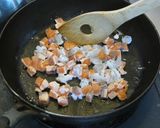ころころエビと鮭とチーズ入り春巻きみそ味作り方5写真
