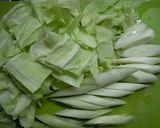 かまぼことキャベツの塩麹炒め作り方3写真