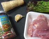 タイ♪鶏と長芋のスィートバジルチリ炒め作り方1写真