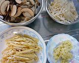 お揚げときのこの炒め煮作り方1写真