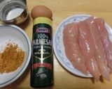 鶏ささみのピカタ カレー風味作り方1写真