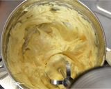 少量で作る！卵黄ベースのバタークリーム作り方13写真