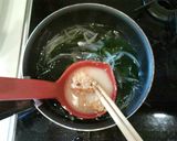 和みの味★玉葱ワカメ味噌汁作り方4写真