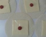 簡単！餃子の皮で驚きのミニピザ作り方1写真