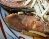 簡単！ショウガたっぷり・鮭のあら煮付作り方6写真