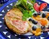 パパの週末朝食メニュー＊チーズハムエッグ作り方6写真