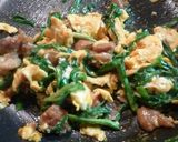 あと1品に☆焼き鳥缶でお手軽ニラ玉作り方4写真