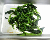 お弁当にほうれん草と炒り卵のごま和え作り方3写真