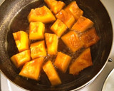 材料3つ☆簡単かぼちゃのはちみつ醤油煮作り方2写真