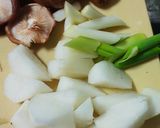ホクホクしみうまの芋煮汁をどうぞ!w作り方3写真