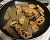 れんこん&蒟蒻にジュワッと焦がし醤油作り方4写真