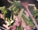 生姜と野菜たっぷりのチキンオイスター炒め作り方5写真