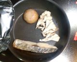 さわらのポワレ☆きのこ添え☆酒盗ソースで作り方3写真