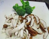 レンジで簡単☆キノコとウインナーの煮物作り方1写真