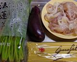 ヘルシー超簡単！なすとほうれん草パスタ作り方1写真