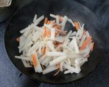 お弁当☆大根の皮の味噌バター炒め作り方4写真