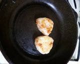 明太子としゃけ入り焼きおにぎり作り方1写真